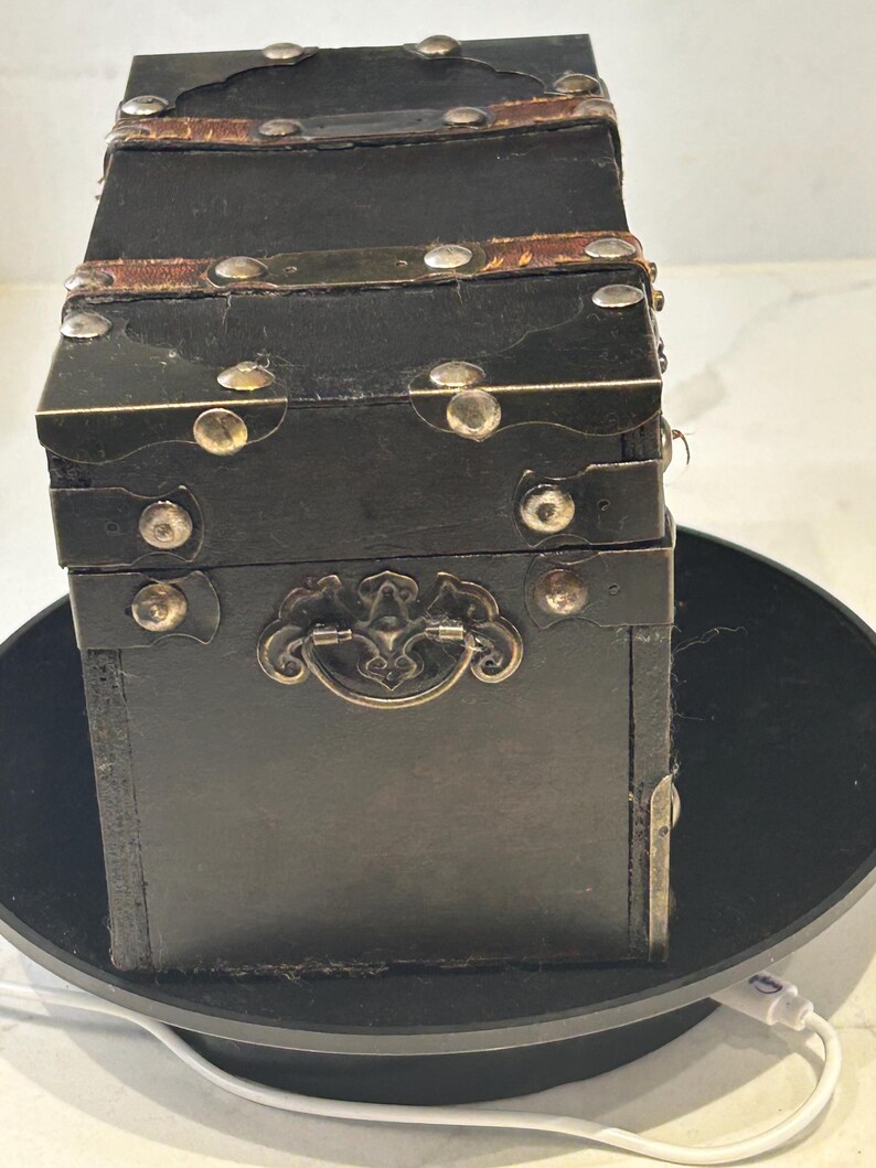 Old Style Sea Trunk Trinket Box With Leather Straps and Studs - Etsy UK