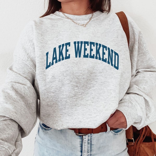 LAKE DAYS SWEATSHIRT