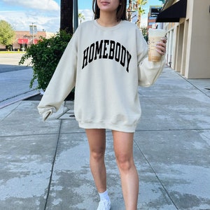 Homebody Sweatshirt, Homebody Shirt, Geschenk für Sie, Homebody, Geschenk für Introvertiert, Homebody Hoodie, Homebody Crewneck