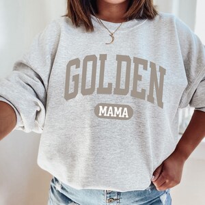 Golden Retriever Shirt, Golden Retriever Gift, Dog Mom Sweatshirt, Golden Mom Gift, Golden Retriever, Golden Retriever Sweatshirt