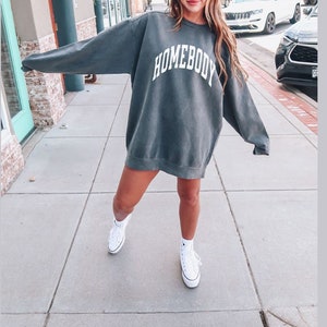 Comfort Colors Homebody Sweatshirt, Homebody Sweatshirt, Homebody Crewneck, Comfort Colors Sweatshirt, Gift for Introvert, Introvert Gift