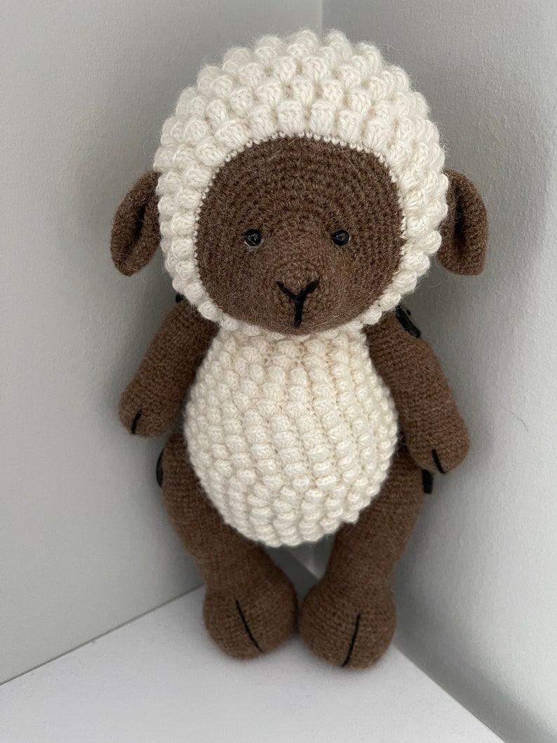 Crochet pattern-PDF Lillian the Lamb image 1