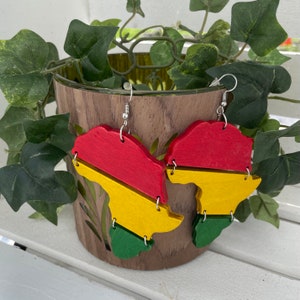 Africa-shaped Wood Earrings| Statement Earrings| Wooden Jewelry| Boho Accessories| African Queen Earrings| Afrocentric| Geometric Jewelry