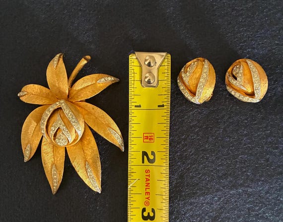 Vintage Coro Craft Rhinestone Flower Brooch & Ear… - image 7