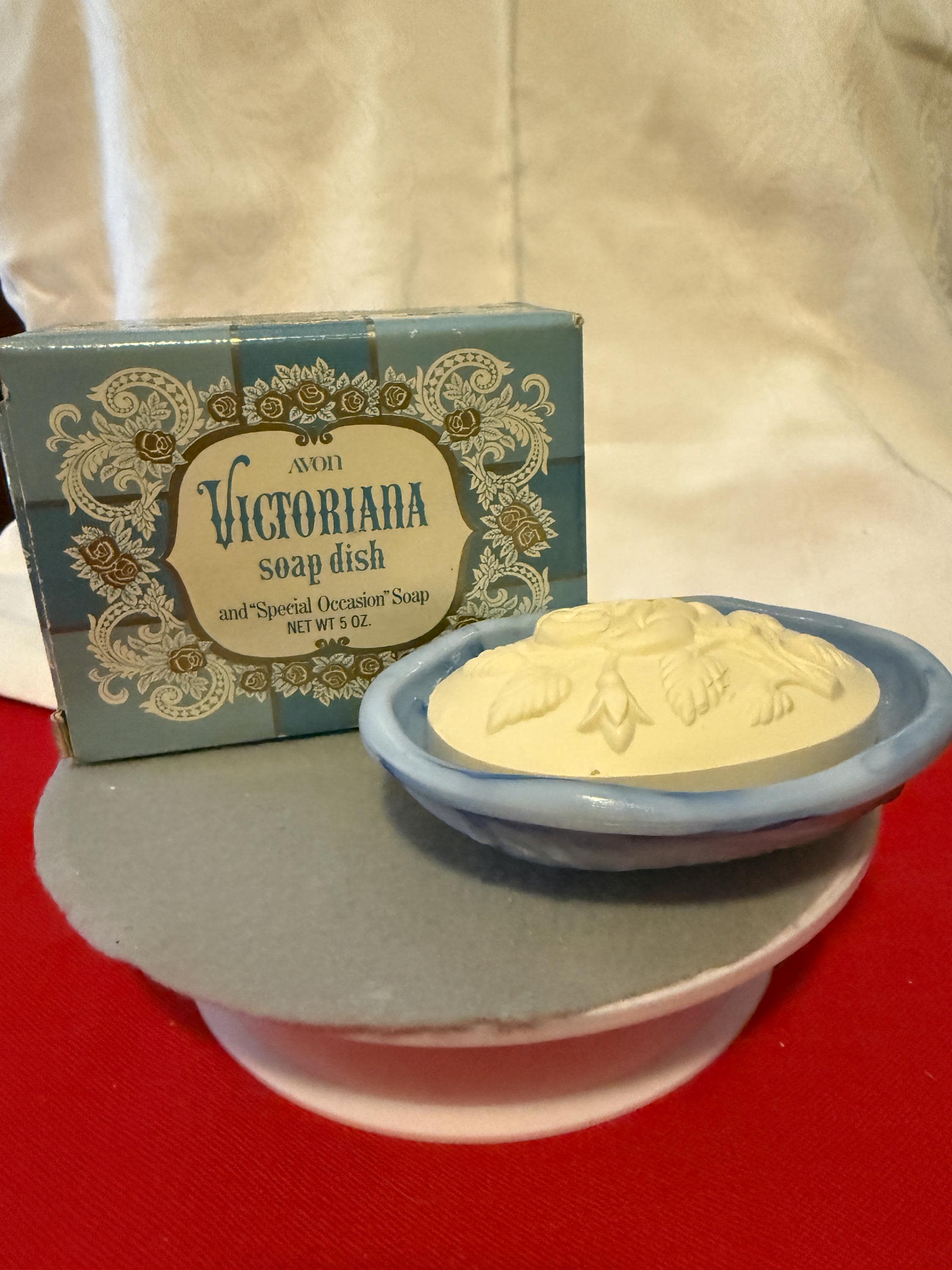 Vintage Avon Victoriana Soap Dish & Special Occasion Soap Set