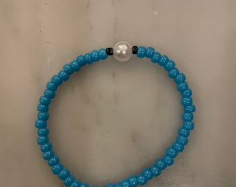 Blue, Black and Pearl bracelet