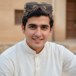 Embroidered Sindhi Cap: Traditional Balochi Design, Men's Size 22"