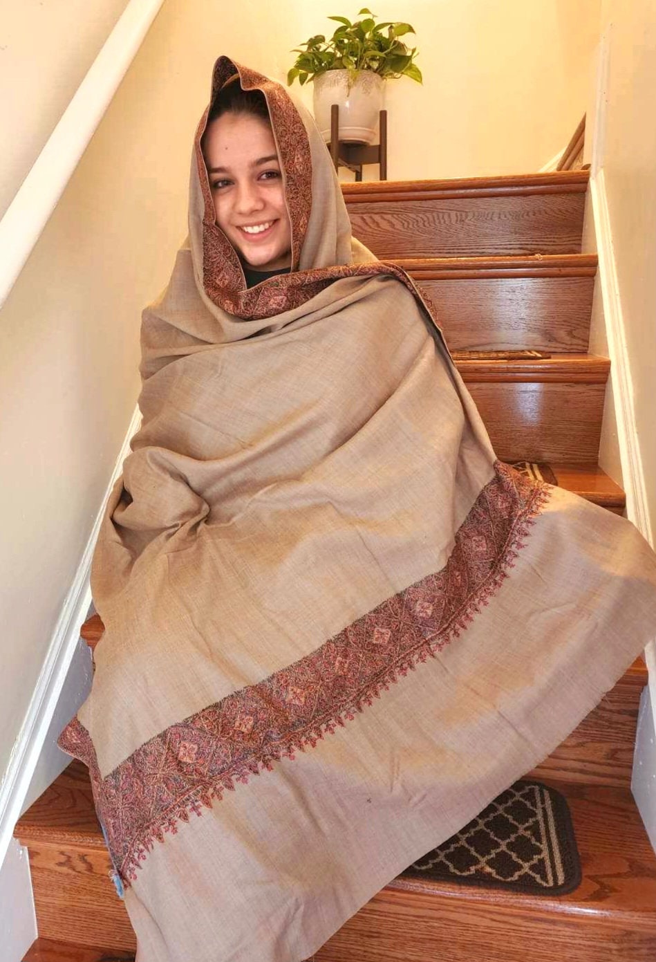 Wool shawls 2024