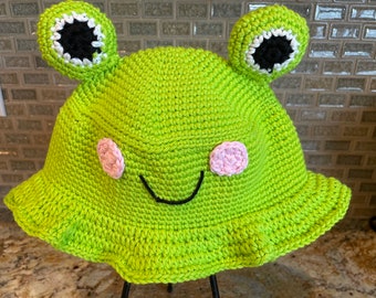 Frog Bucket Hat, Handmade bucket hat | crocheted frog bucket hat