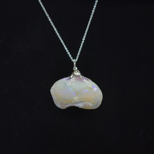 Opal pendent rd27