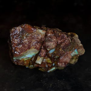 Coober Pedy rough opal– [ O.333]