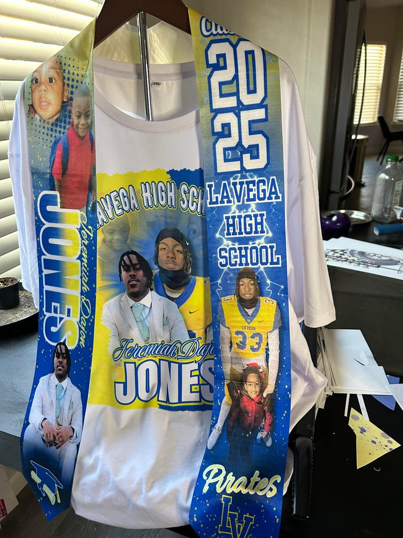Staffelung 2026 Benutzerdefinierte Pakete | Personalisierte Grad T-Shirts, Stolen & Geschenke | Irie Vybyz Zoll Bild 14
