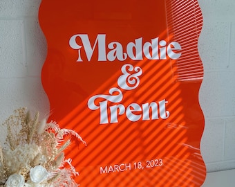 Retro Welcome Sign in Wavy Edge Acrylic