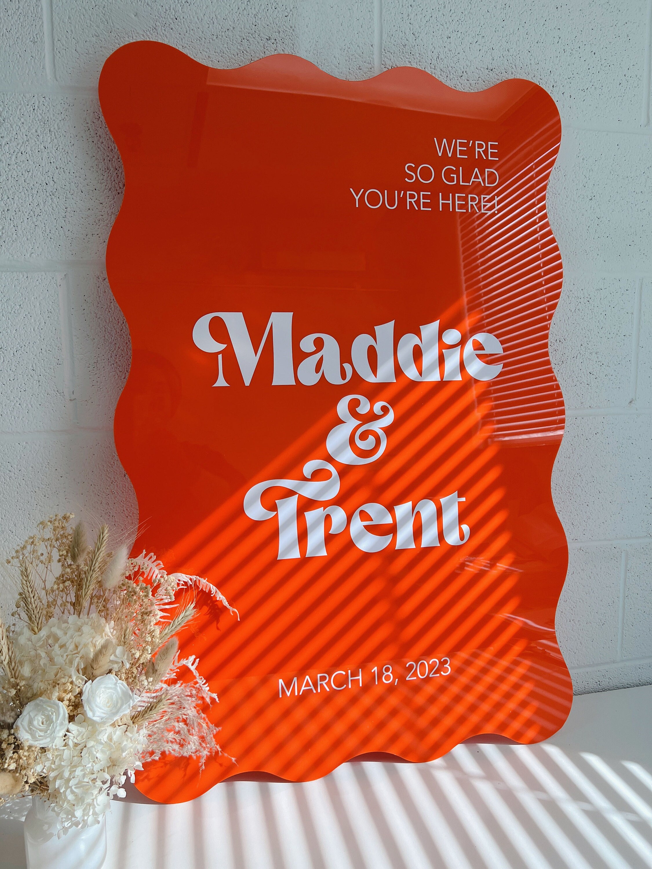 Wavy Edge Acrylic Welcome Sign