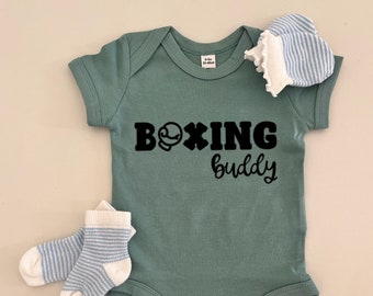 Babybody Boxing buddy kurzarm Salbeigrün/ Sage Green/ Vatertagsgeschenk/ Boxing-Papa/ Personalisierter Babybody