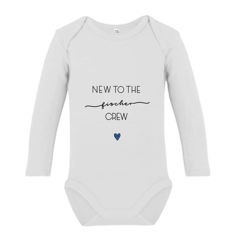 Babybody New to the Crew langarm mit Name personalisiert/ Baby/ Schwangerschaft verkünden/ Geschenk zur Geburt/ Babygeschenk/ Glitzerherz Bild 2