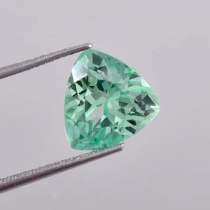 10 x 10 MM Flawless 5.70 Ct Natural Blue Green Bi-Color Parti Sapphire Loose Gemstone GIT Certified Use Jewelry , Ring & Pandent Gemstone