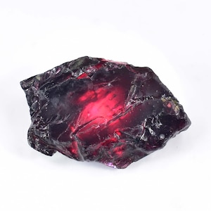 AAA+ 83.05 Ct Very Rare Natural Red Painite Rocks Rough Unheated Burmese Facet (GIT) Certified Very nice Quality 32.56 x 22.53 x 12.16 mm