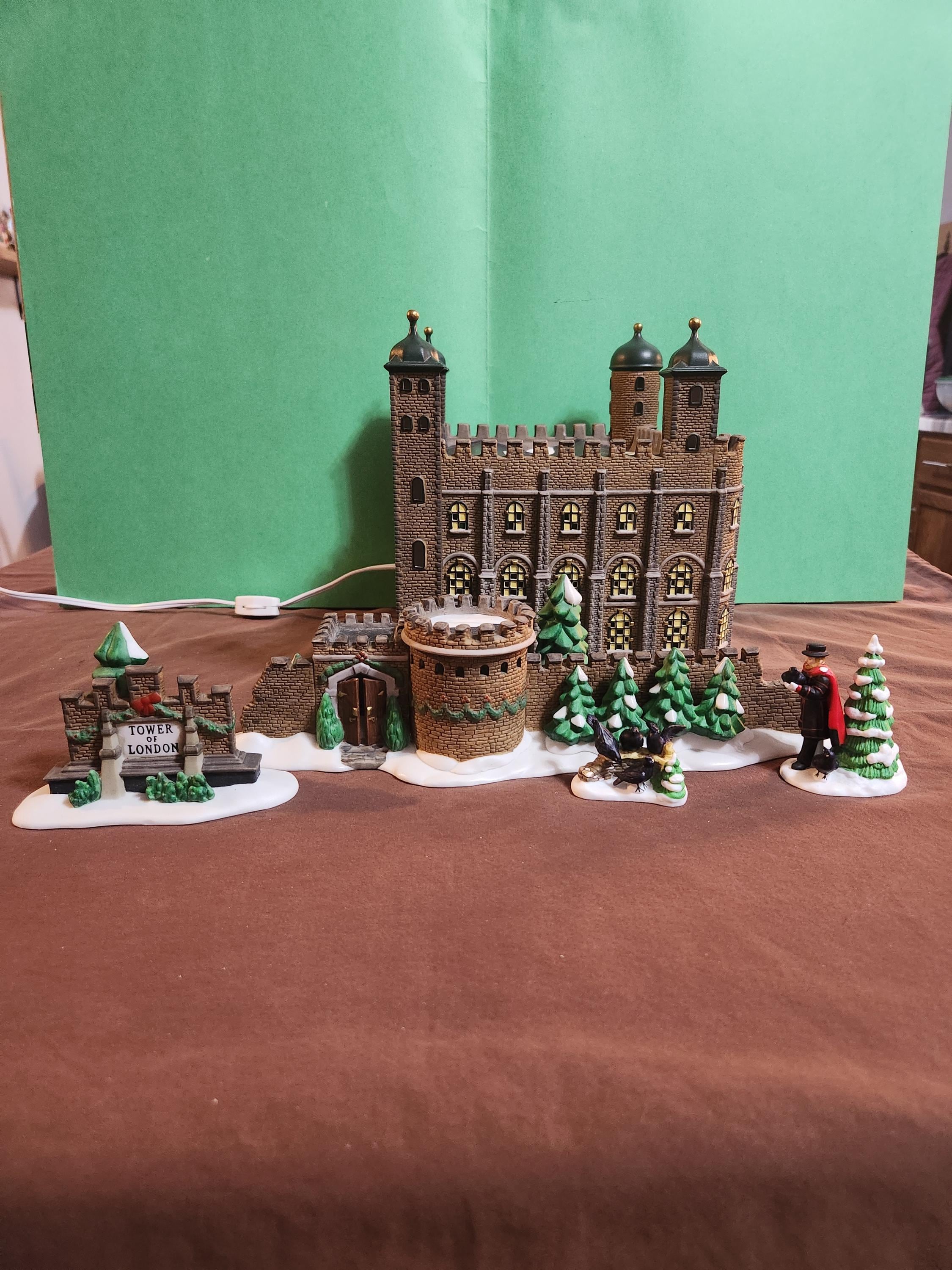 Department 56 Dickens' Village Series 