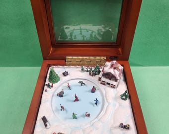 Mr. Christmas ANIMATED MUSIC BOX オルゴール Amazon.com: Mr. Christmas Christmas Décor, 4-Inch, Santa Music Box