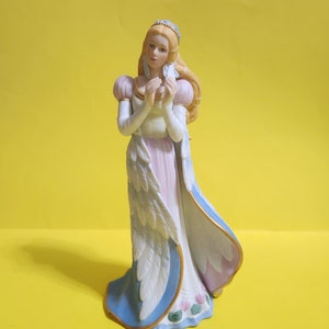 Lenox Fine Porcelain The Legendary Princesses Collection, The Swan Princess  **Free Shipping**