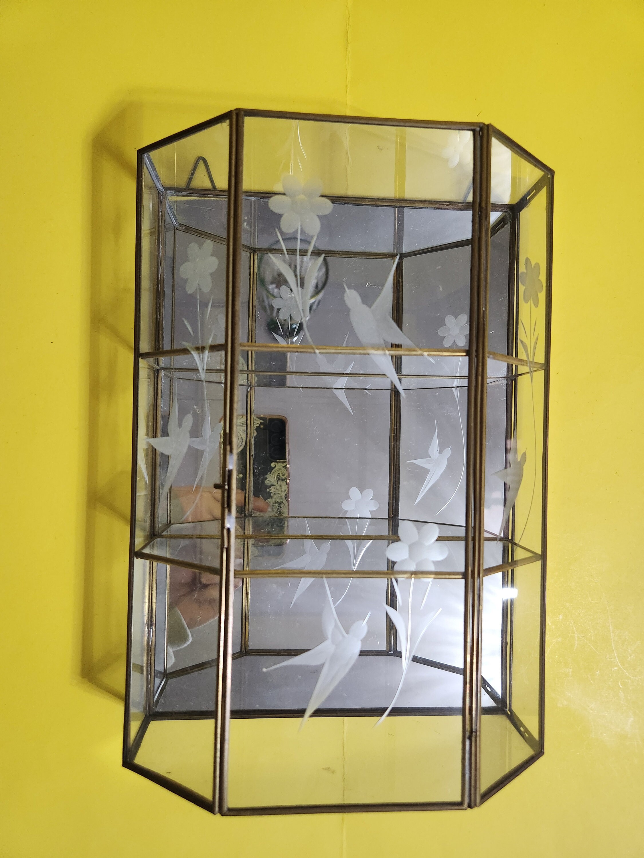 Brass curio discount