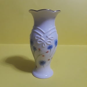 Lennox Off White Ceramic Vase with Blue and Orange Flowers  **Free Shipping**
