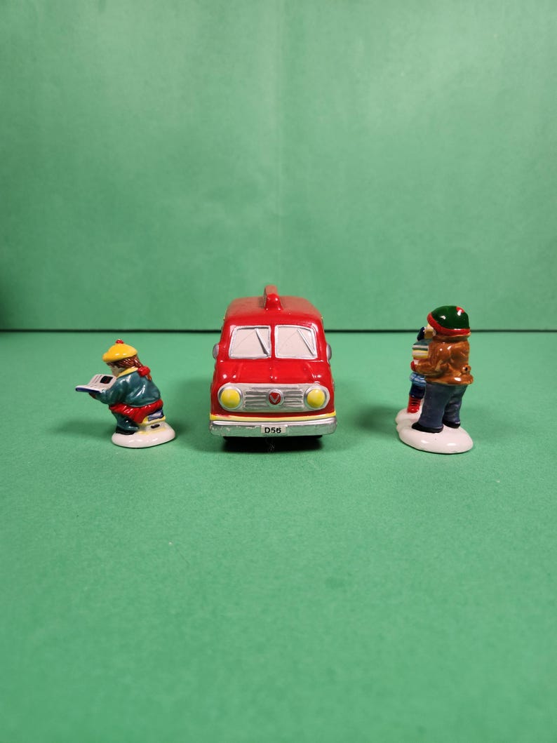 Department 56 The Original Snow Village Check It Out Bookmobile - Thumbnail 2