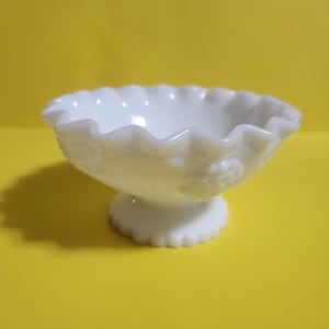 Vintage Footed White Milk Glass Grape Bowl/Candy Dish Featuring Grapevine Designs  **Free Shipping**