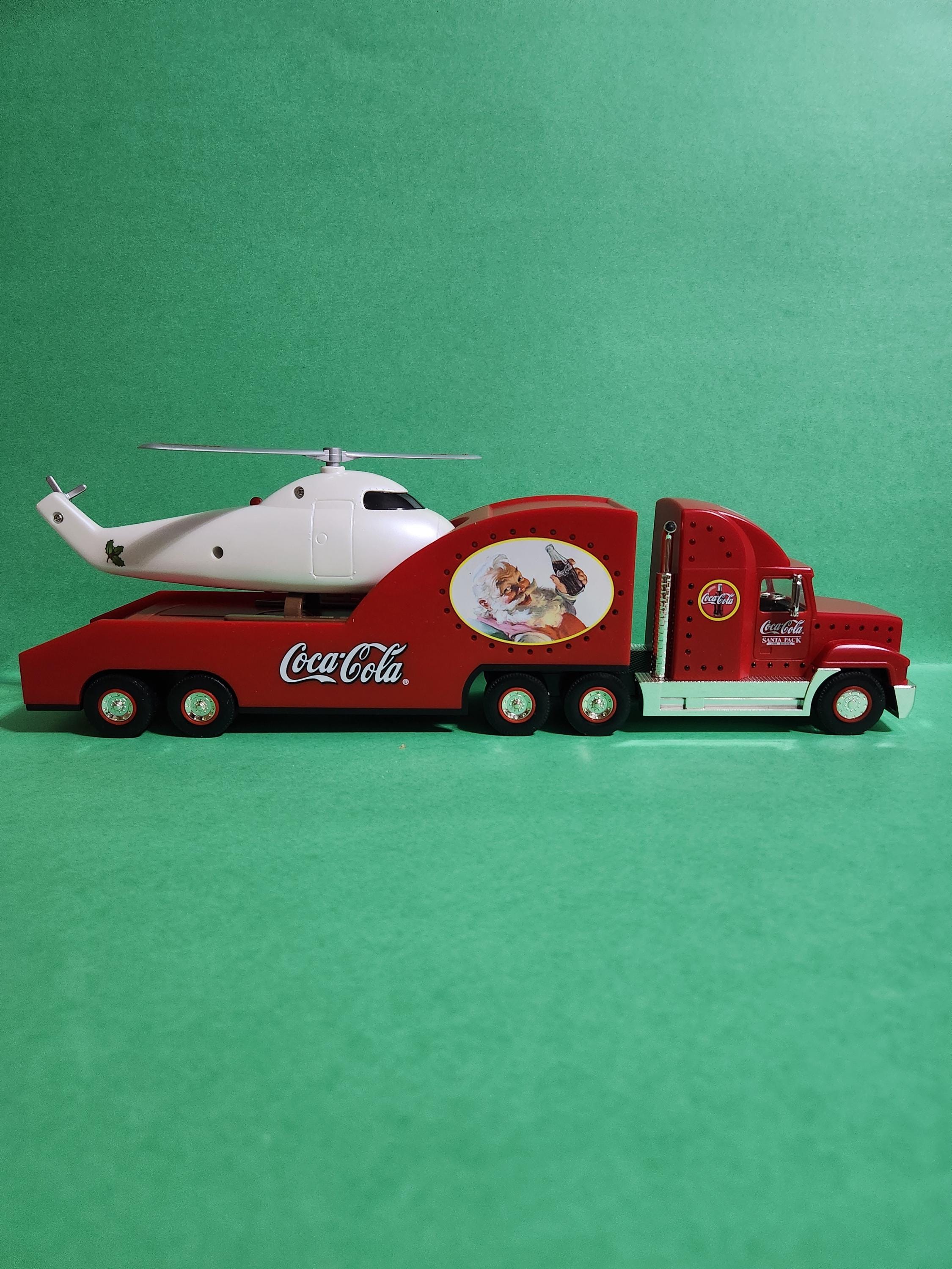 Coca-cola 2000 Holiday Helicopter Carrier With Battery Operated
