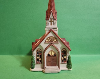 Casa navideña iluminada de Holiday Expressions Church, 1992 **Envío gratis**