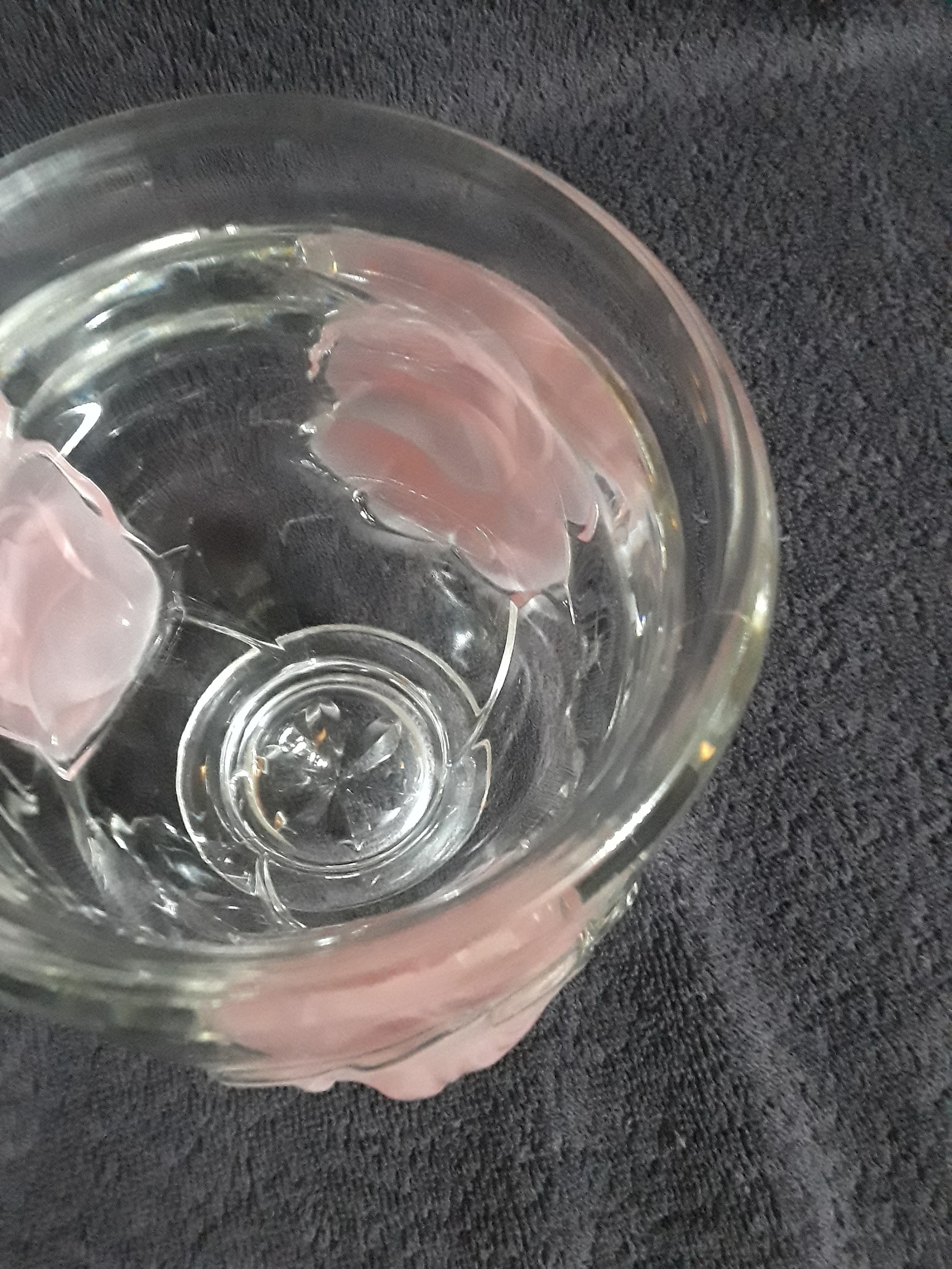 A Teleflora Gift Clear Glass Vase With Pink Frosted Roses, Crystal Look