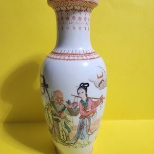 Large Porcelain Guang Zhou Chinese Vase with Calligraphy on the Back  **Free Shipping**