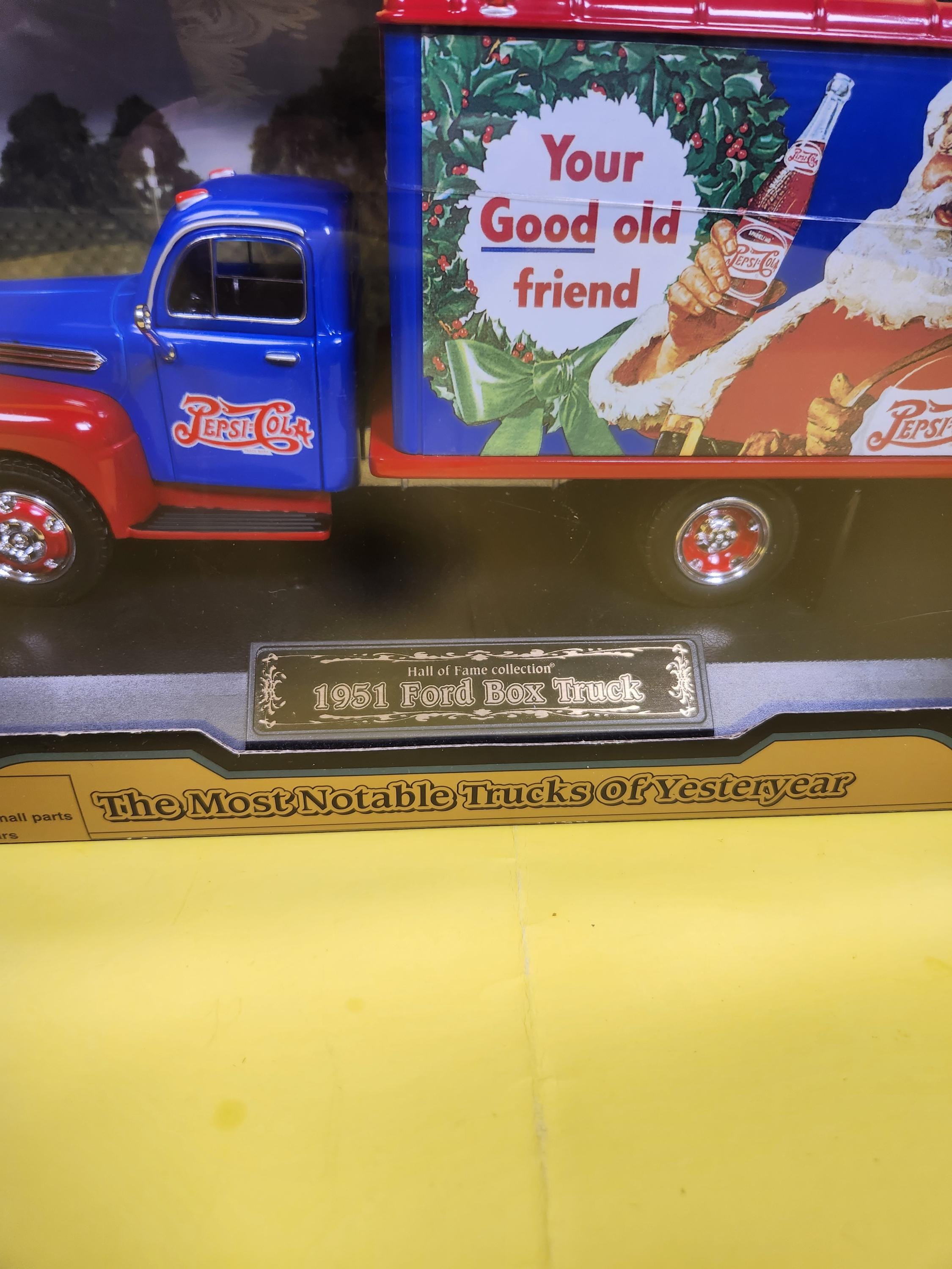 Golden Wheel Pepsi-cola 1951 Ford Holiday Delivery Box Truck, 1:25