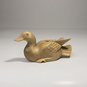 Duck Figurine, Animal Statue, Handcrafted, Wood Carving, Housewarming, Birthday Gift, Gift for kids, Unique Ornament, Tabletop decor
