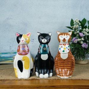 Hand Painted Cat Figurine, Wooden Cat, colorfull cat, Animal Ornaments, Cat Lover Gift, Gift for Her, Aesthetic Room Decor, Christmas Gift