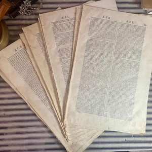 Páginas de libros antiguos franceses para crear diarios y manualidades