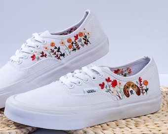 Individuell bestickte Vans: Weiße Rose Hochzeit Sneakers