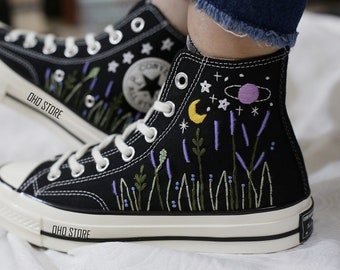 Custom embroidery converse sneakers/Lavender embroidered shoes / Converse shoes embroidered with moon and stars/Personalized name and date