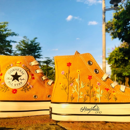 Converse Chuck Taylor 1970s Converse Dandelion Embroidered Etsy