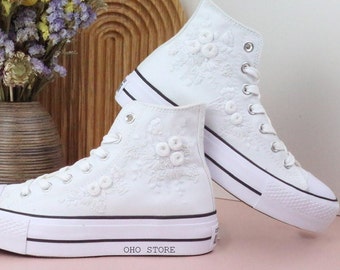 Custom Wedding Converse Platform, White Flowers Embroidered Sneakers for Bride, Personalized wedding shoes embroidered with name and date