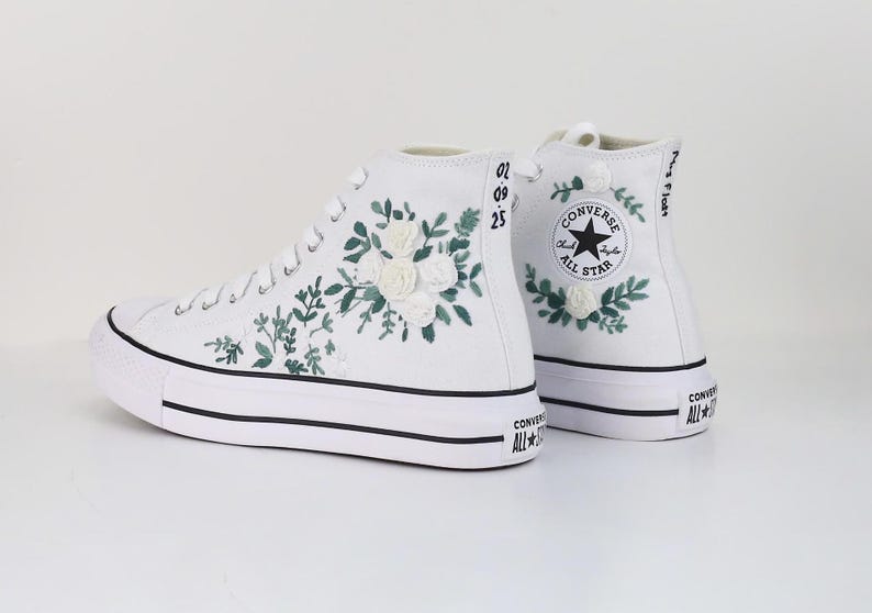 Embroidered Wedding Converse Platform, Custom Bridal Sneakers, Hand Embroidered Bride Shoes, Unique Wedding Shoes for Bride, Gift for Her