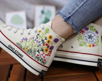 Custom Embroidery Converse Sneakers/Bridal  Flower Embroidery shoes /Converse Sneakers Embroidered With Flower Gardens/Converse High Tops