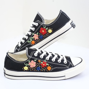 Custom embroidery converse low tops, Flower embroidered shoes, Personalized Hand Embroidered Shoes, Unique Gift for Sneaker