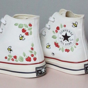 Custom embroidery converse/Strawberry and bees embroidered shoes/Custom converse high tops embroidered strawbery/ Strawberry sneakers gift