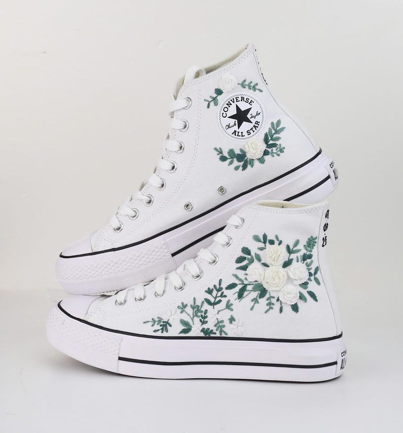 Embroidered Wedding Converse Platform, Custom Bridal Sneakers, Hand Embroidered Bride Shoes, Unique Wedding Shoes for Bride, Gift for Her