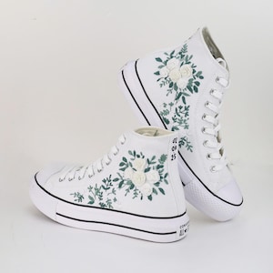 Embroidered Wedding Converse Platform, Custom Bridal Sneakers, Hand Embroidered Bride Shoes, Unique Wedding Shoes for Bride, Gift for Her