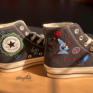Embroidered Shoes for Microbiologists, Custom Converse Red Blood Cells, Microscope Cells Embroidery, Shoes embroidered microorganisms, DNA