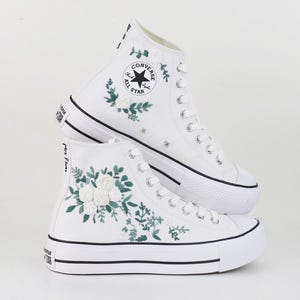 Embroidered Wedding Converse Platform, Custom Bridal Sneakers, Hand Embroidered Bride Shoes, Unique Wedding Shoes for Bride, Gift for Her
