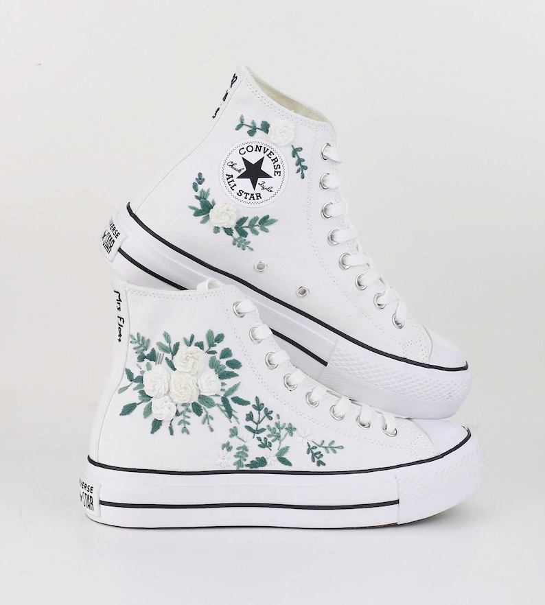 Embroidered Wedding Converse Platform, Custom Bridal Sneakers, Hand Embroidered Bride Shoes, Unique Wedding Shoes for Bride, Gift for Her